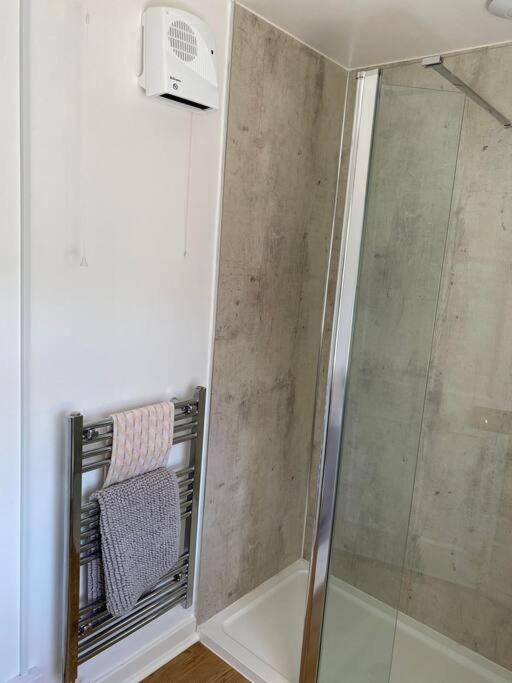 2 Bedroom House Overlooking Pierowall Bay, Westray Eksteriør bilde