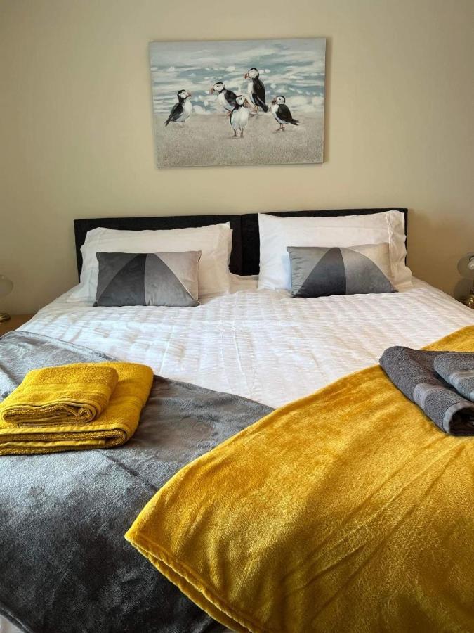 2 Bedroom House Overlooking Pierowall Bay, Westray Eksteriør bilde